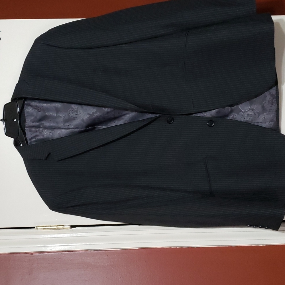 Black and grey pin striped mens Haggar formal jacket sz 42 R